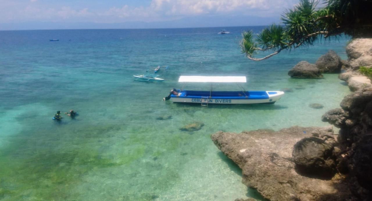 Cebu Seaview Dive Resort Moalboal Eksteriør billede